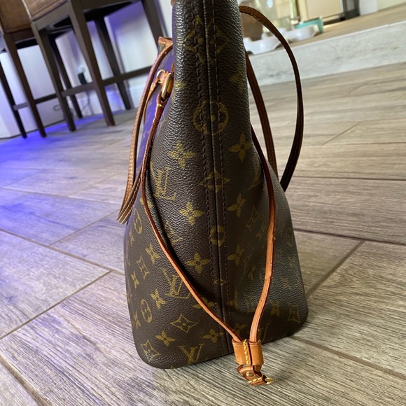 ❌SOLD❌ Louis Vuitton Neverfull MM - Picture 2 of 7